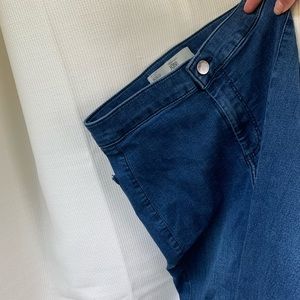 NWOT Top Shop “Joni” Blue Jeans